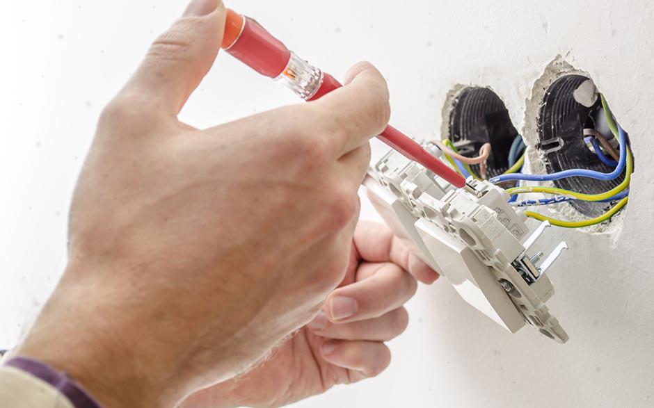 électricien de maintenance Lieusaint